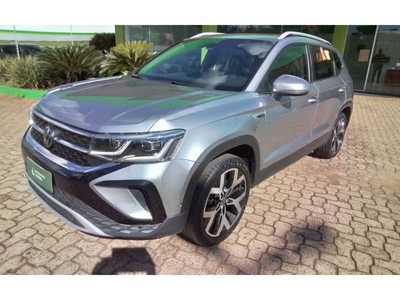 VOLKSWAGEN TAOS 1.4 250 TSI TOTAL FLEX HIGHLINE AUTOMÁTICO
